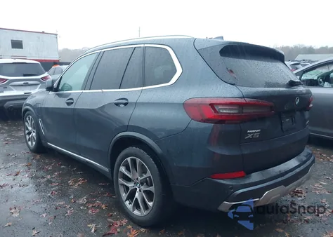 2021 BMW X5 Phev xDrive45E z USA, uszkodzony, nr VIN 5UXTA6C06M9F42425